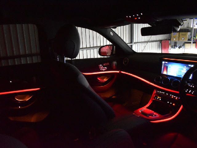 MERCEDES BENZ E-Class sedan