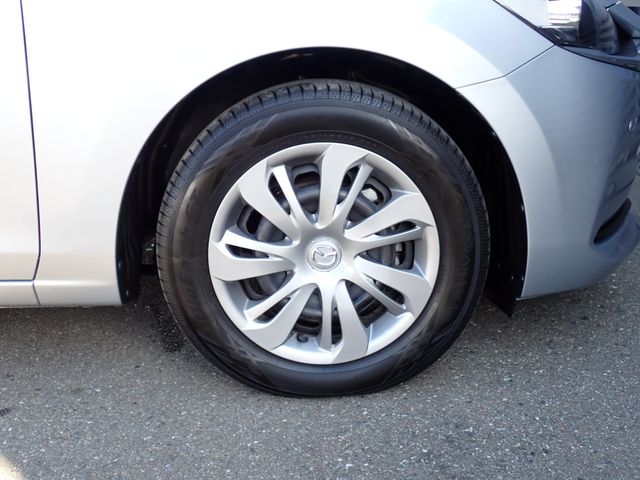 MAZDA2