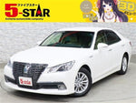 CROWN sedan hybrid