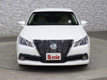 CROWN sedan hybrid