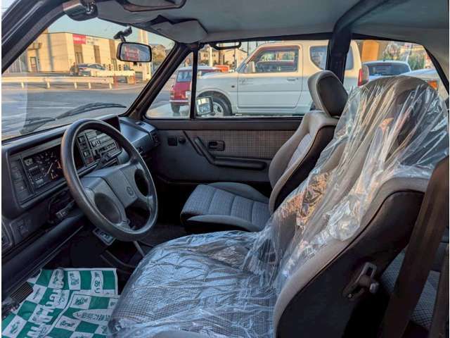 VOLKSWAGEN GOLF open