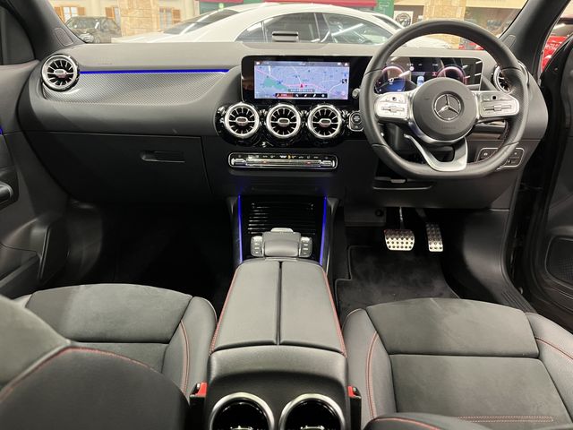 MERCEDES BENZ GLA class