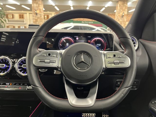 MERCEDES BENZ GLA class