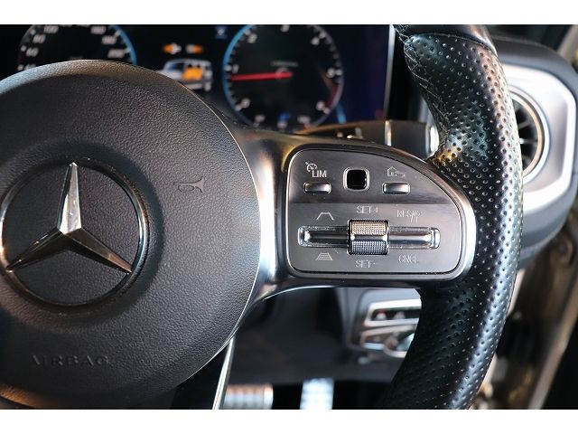 MERCEDES BENZ G-Class