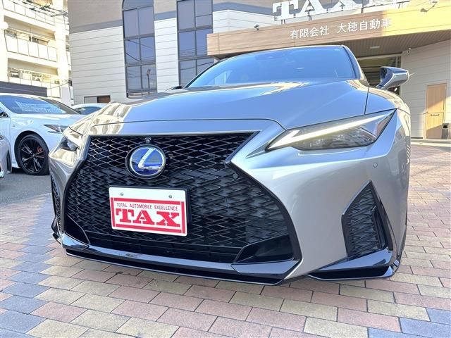 LEXUS IS300h