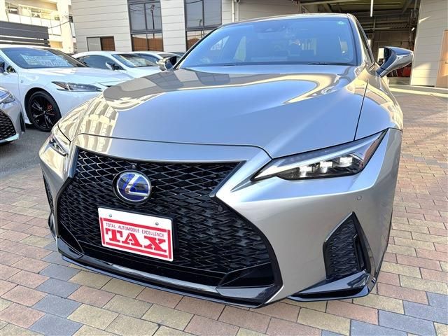 LEXUS IS300h
