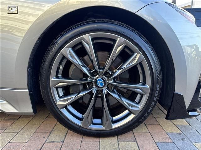 LEXUS IS300h