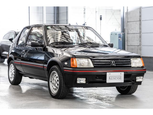 PEUGEOT 205