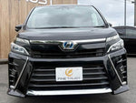 VOXY HYBRID