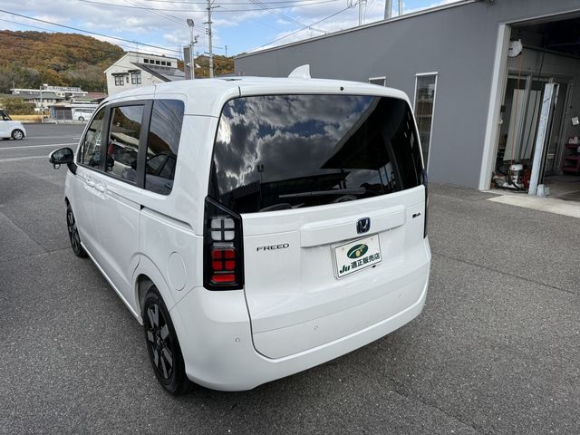 FREED e:HEV