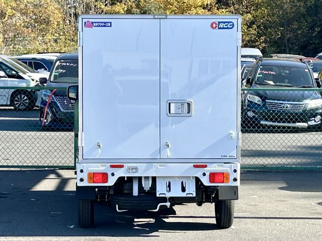 CARRY truck