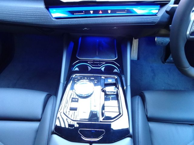 BMW i5 touring