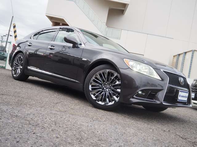 LEXUS LS460