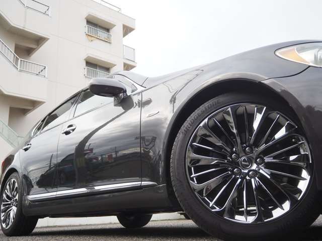 LEXUS LS460