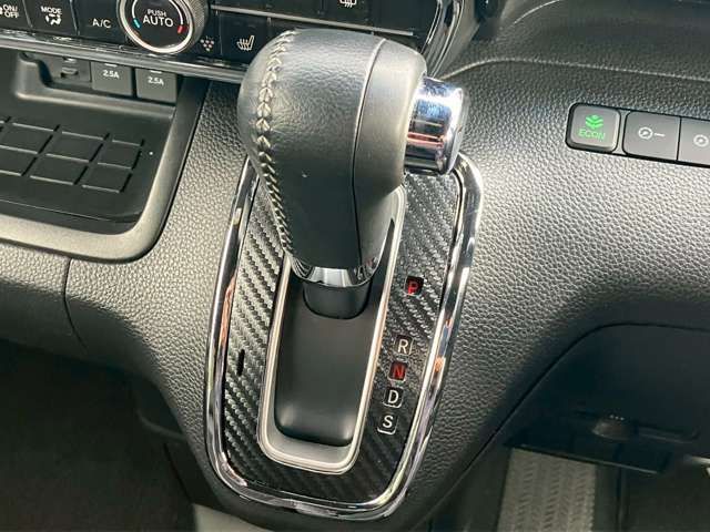 N-BOX CUSTOM