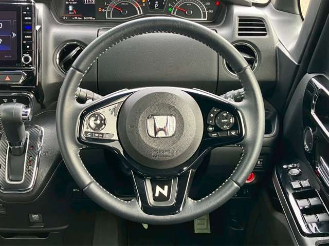 N-BOX CUSTOM