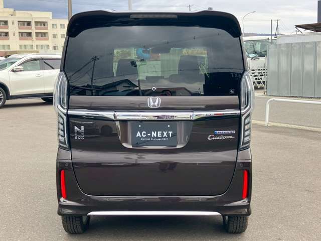 N-BOX CUSTOM