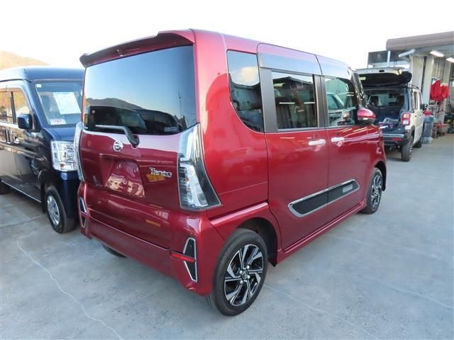 TANTO CUSTOM 4WD