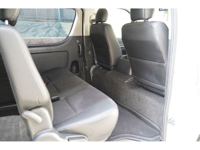 HIACE van 2WD