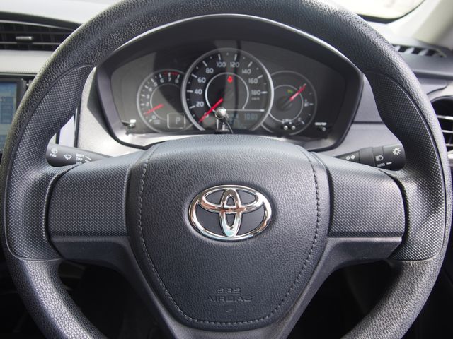 COROLLA AXIO 4WD