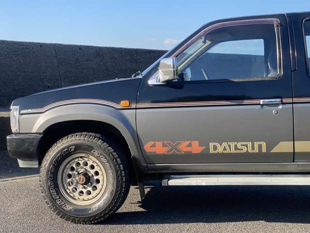 DATSUN 4WD
