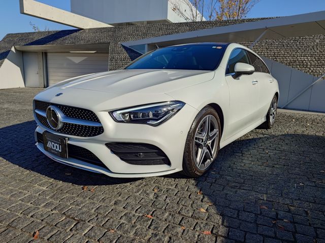 MERCEDES BENZ CLA Shooting Brake