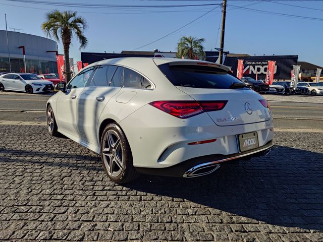 MERCEDES BENZ CLA Shooting Brake