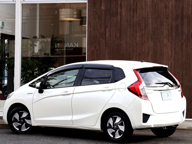 FIT HYBRID