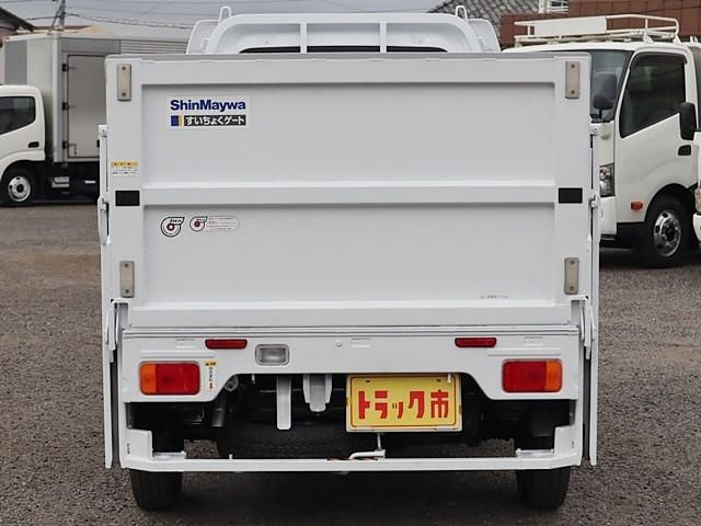 CLIPPER truck