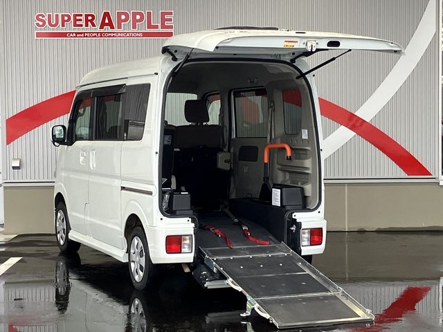NV100 CLIPPER RIO 4WD