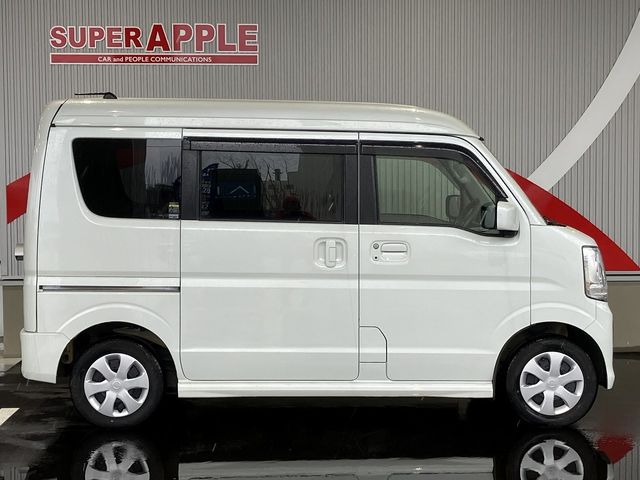 NV100 CLIPPER RIO 4WD