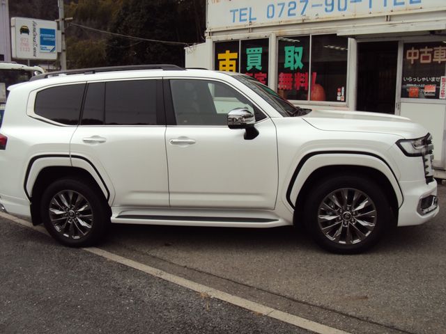 LANDCRUISER wagon