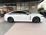 CROWN sedan hybrid