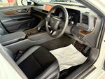 CROWN sedan hybrid