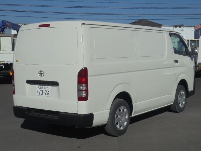 HIACE van 2WD