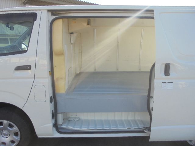 HIACE van 2WD