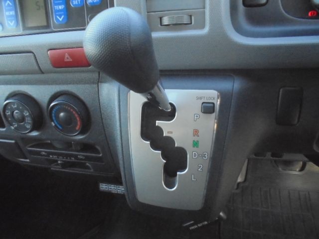 HIACE van 2WD