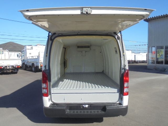 HIACE van 2WD