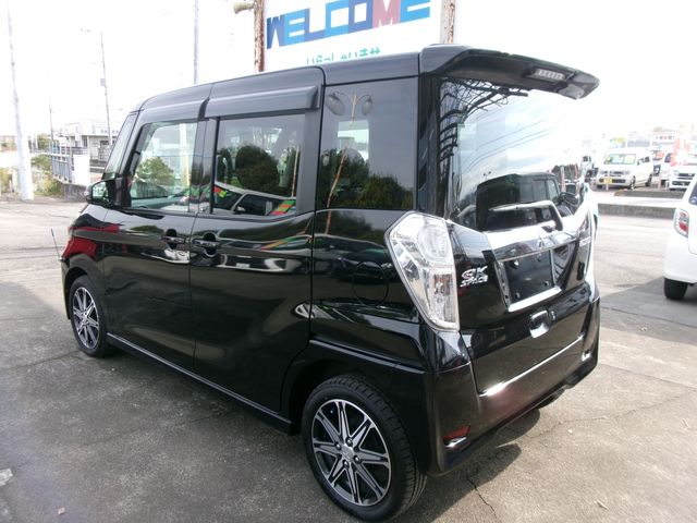 eK SPACE custom 4WD