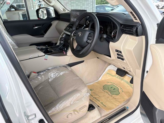 LANDCRUISER wagon