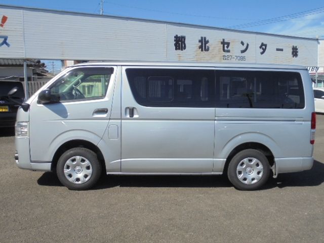 HIACE van 2WD