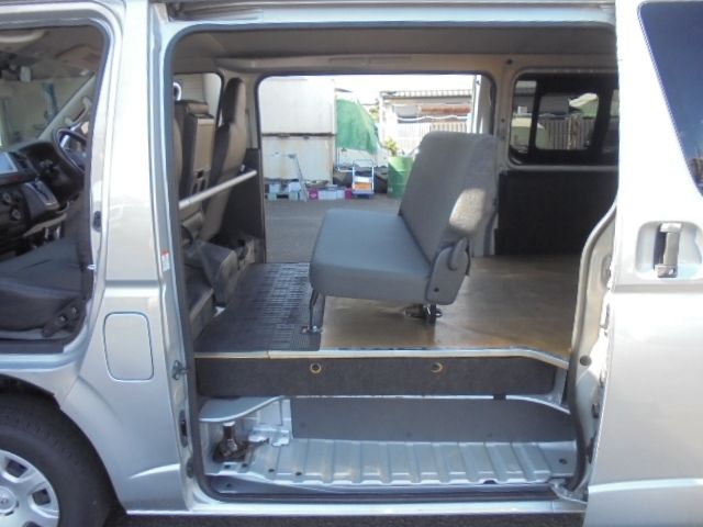 HIACE van 2WD