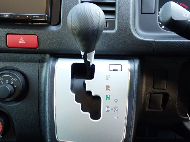 HIACE van 1.25t 2WD