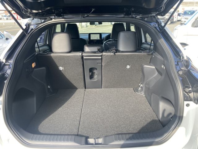 YARIS CROSS HYBRID