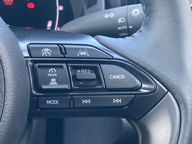 YARIS CROSS HYBRID