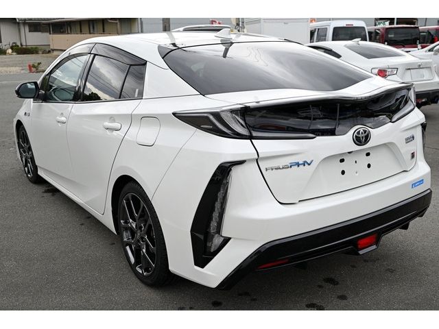 PRIUS PHV