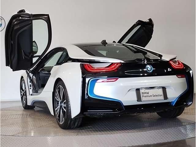 BMW i8 coupe