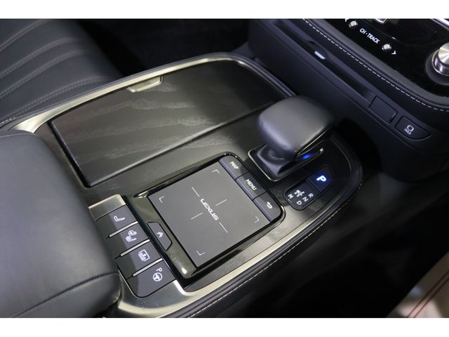 LEXUS LS500h