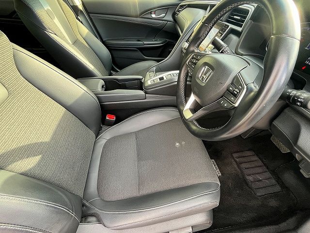 INSIGHT sedan
