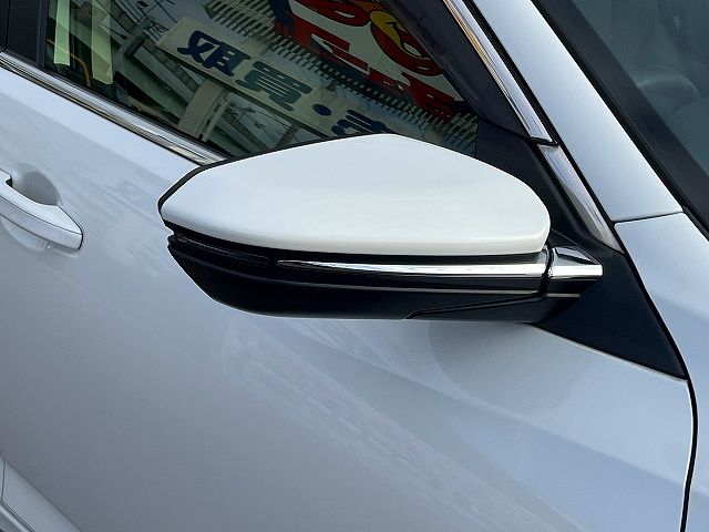 INSIGHT sedan